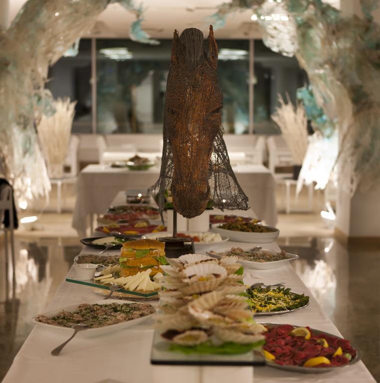 Hotel Alexander Museum Palace Πέζαρο Εξωτερικό φωτογραφία
