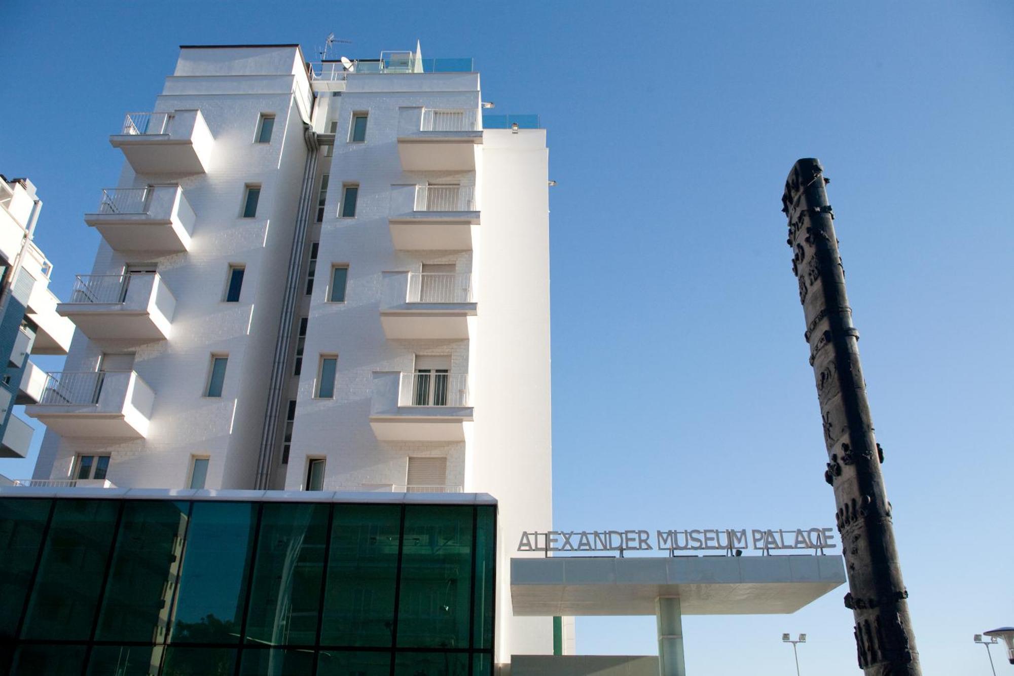 Hotel Alexander Museum Palace Πέζαρο Εξωτερικό φωτογραφία