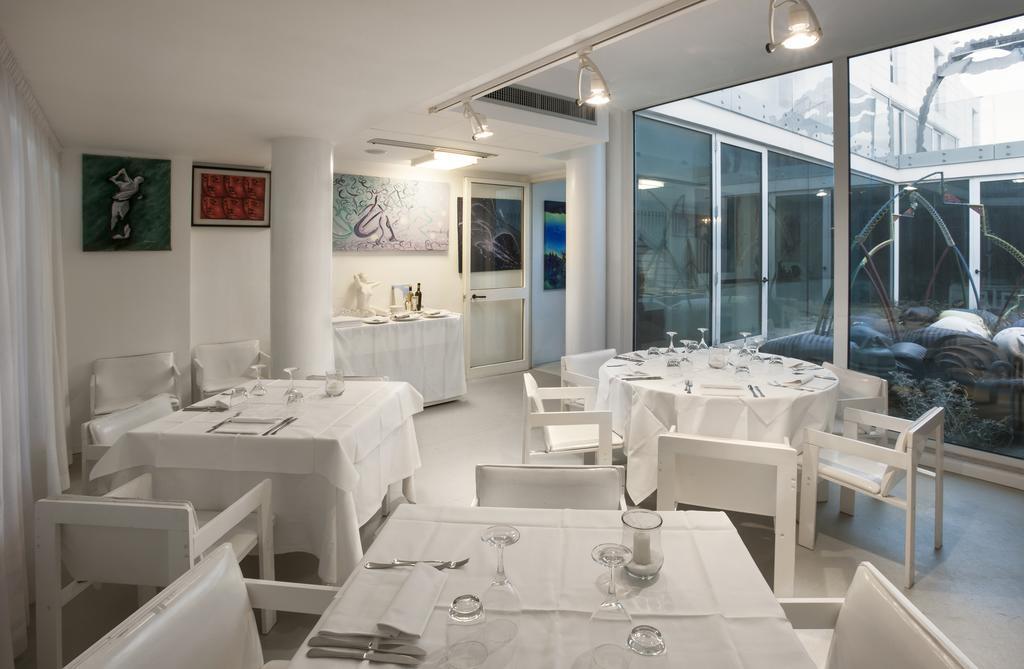 Hotel Alexander Museum Palace Πέζαρο Εξωτερικό φωτογραφία