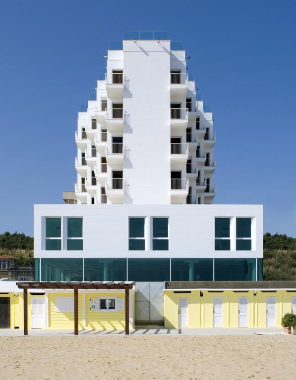 Hotel Alexander Museum Palace Πέζαρο Εξωτερικό φωτογραφία