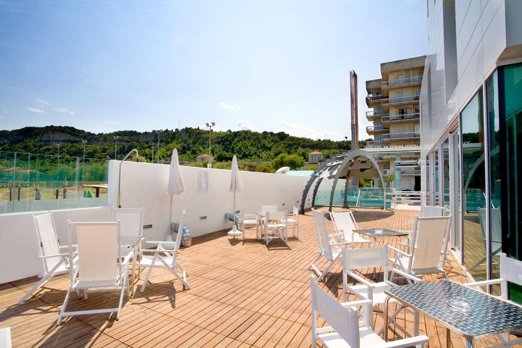 Hotel Alexander Museum Palace Πέζαρο Εξωτερικό φωτογραφία